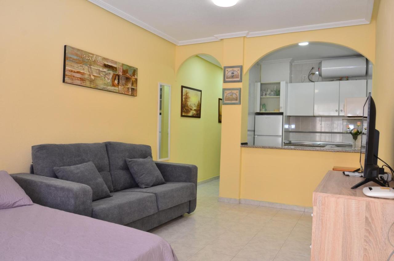 Apartamento Oslo Apartment Torrevieja Bagian luar foto