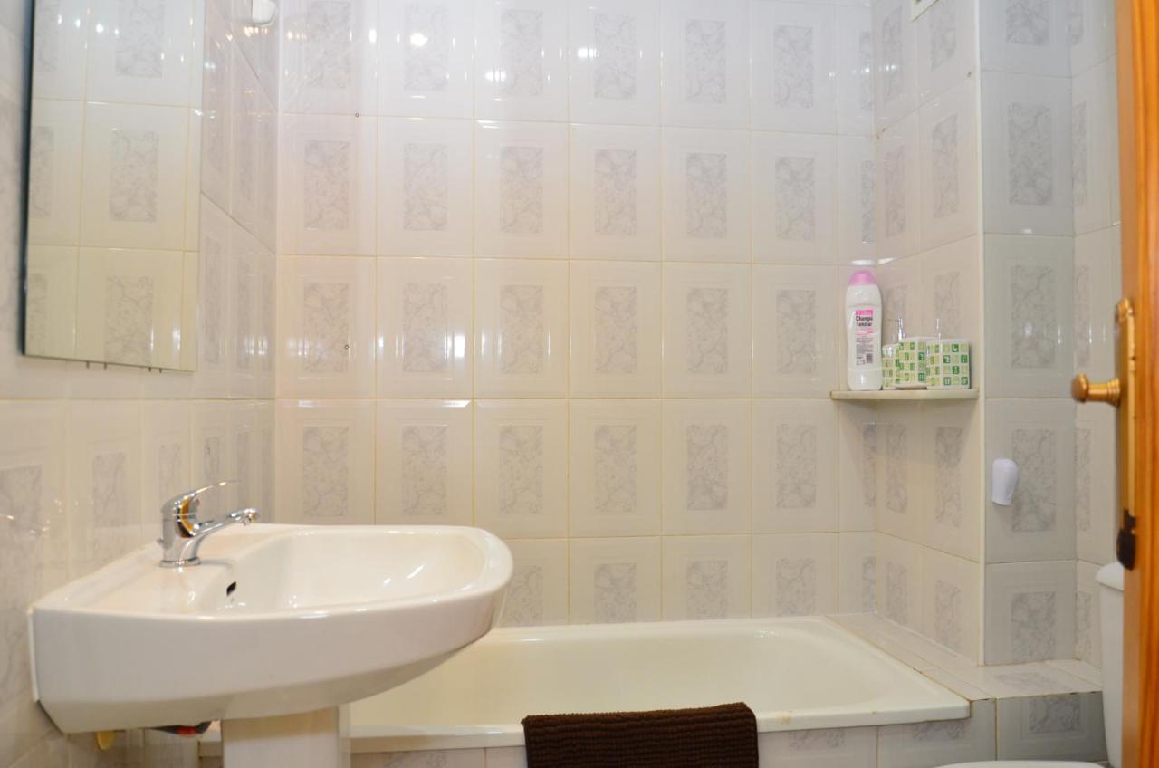 Apartamento Oslo Apartment Torrevieja Bagian luar foto